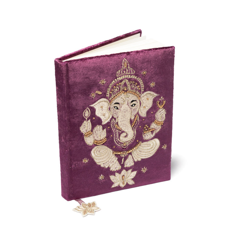 Βελούδινο Σημειωματάριο/Notebook «Ganesha» με κεντήματα - 160 σελίδες Μέγεθος: 15 x 20 cm - mykarma.gr