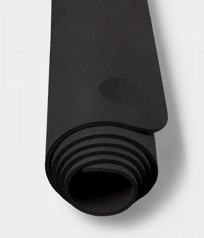 Στρωμα με γραμμή - Manduka Begin Yoga Mat - Black Βάρος: 1,1 kg Διαστάσεις: 172 x 61 x 5mm - mykarma.gr