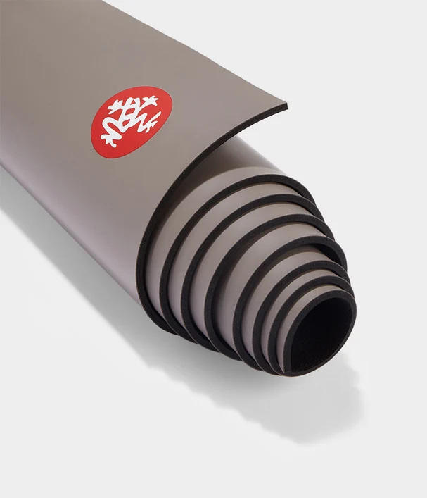 Manduka GRP® Adapt Yoga Mat - Cinder  4 mm  180 x 61 cm  1,7 kg