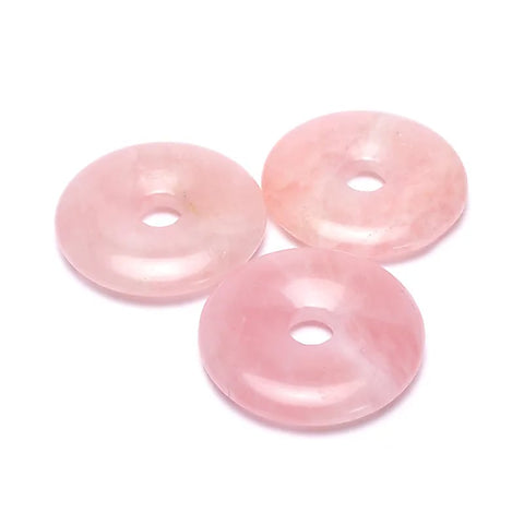 Μενταγιόν Donut Ροζ Χαλαζίας (Η συσκευασία περιέχει 1 τεμάχιο) Διαστάσεις: 4 εκ