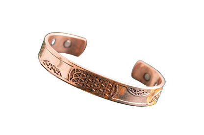 Χειροποίητο Βραχιόλι Χάλκινο «Flower of Life» με 6 μαγνήτες από 100% χαλκό Μέγεθος ρυθμιζόμενο Βάρος: 30 γρ Πλάτος: 12 mm