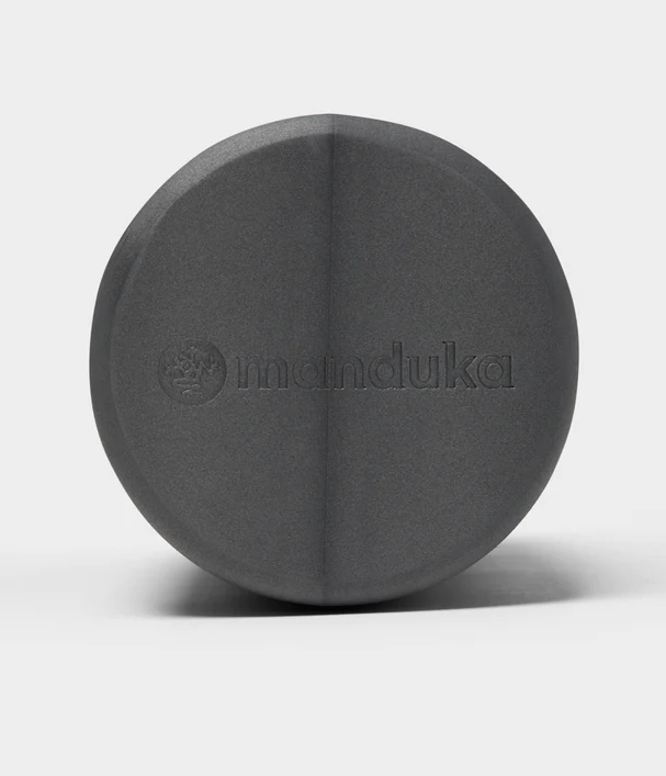 Yoga Manduka Block- Recycled Foam Roller - κύλινδρος αφρού - Thunder 45,7cmx15,2cmx15,2cm - mykarma.gr