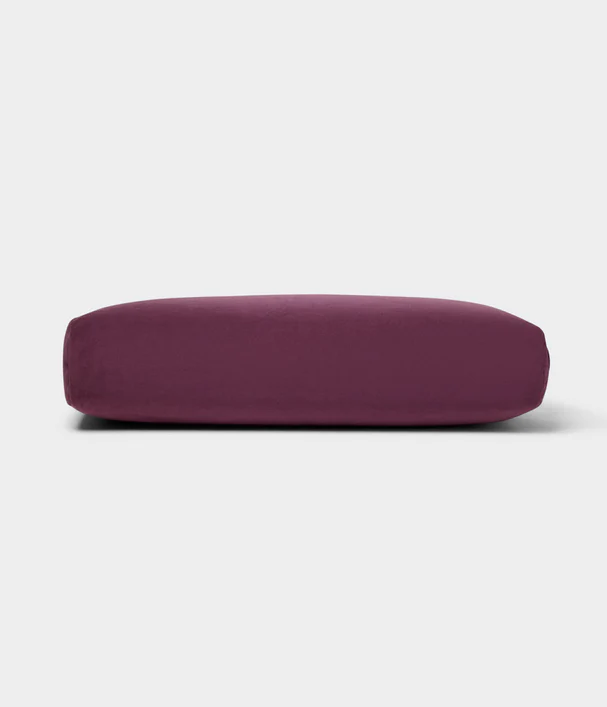 Manduka  enlight™ Rectangular Bolster - Indulge Διαστάσεις: 71 x 30 x 12 cm Βάρος: 1,1 kg - mykarma.gr