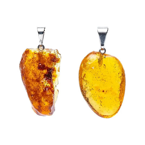 Κρεμαστό Μενταγιόν από Κεχριμπάρι (Amber) Διαστάσεις: 2 εκ (Η συσκευασία περιέχει 1 τεμάχιο)