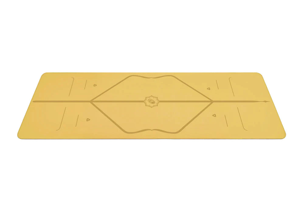 Liforme Yoga Mat Golden Sand | Στρώμα Yoga Golden Sand + τσάντα ΔΩΡΟ Βάρος 2.5kg Διαστάσεις 185cm x 68cm Πάχος 4.2mm - mykarma.gr