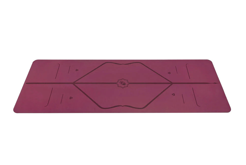Liforme Yoga Mat Maroon | Στρώμα Yoga Maroon + τσάντα ΔΩΡΟ. Βάρος 2.5kg Διαστάσεις 185cm x 68cm Πάχος 4.2mm - mykarma.gr