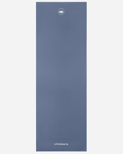 Lotuscrafts Yoga Mat ARISE | Αντιολισθητικό στρώμα Yoga από φυσικό καουτσούκ & 15% ανακυκλώσιμο λατέξ - Cornflower Βάρος: 2kg Διαστάσεις: 185cm x 65cm Πάχος: 0,4cm - mykarma.gr