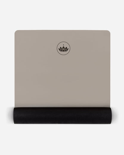Lotuscrafts Yoga Mat PURE | Αντιολισθητικό στρώμα Yoga από φυσικό καουτσούκ PU - ποικιλία χρωμάτων  Βάρος: 2.6kg Διαστάσεις: 183cm x 66cm Πάχος: 0,4cm - mykarma.gr
