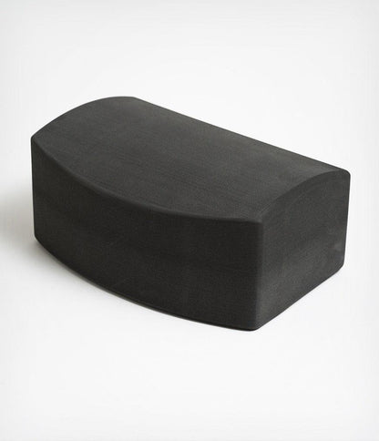 Manduka unBLOK Recycled Foam Yoga Block - Thunder • 0,4 κιλά, 23 εκ. x 15 εκ. x 10 εκ. - mykarma.gr