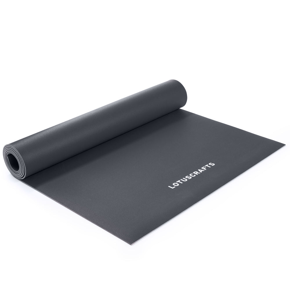 Lotuscrafts Yoga Mat ARISE | Αντιολισθητικό στρώμα Yoga από φυσικό καουτσούκ & 15% ανακυκλώσιμο λατέξ - Graphit. Βάρος 2kg Διαστάσεις 185cm x 65cm Πάχος 0,4cm - mykarma.gr