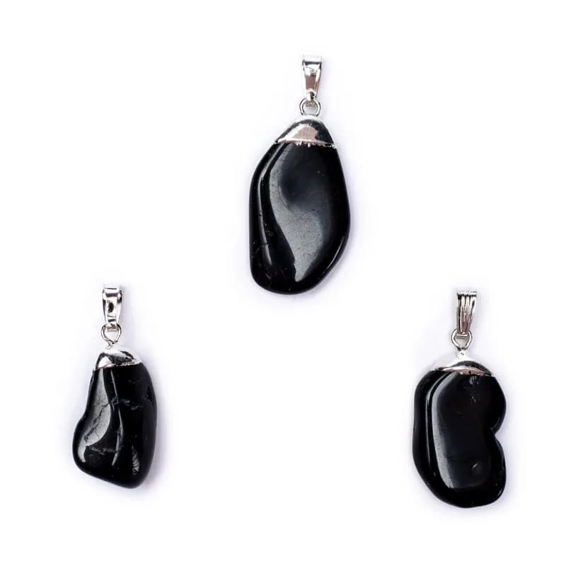 Κρεμαστό Μενταγιόν από Μαύρη Τουρμαλίνη (Black Tourmaline).Διαστάσεις:1,5 cm(Η συσκευασία περιέχει 1 τεμάχιο) - mykarma.gr