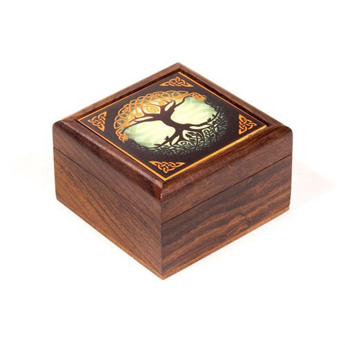 Κουτί κοσμημάτων Tree of Life .Διαστάσεις: 6,5 × 6,5 × 3,5 cm Υλικό: Ξύλο - mykarma.gr