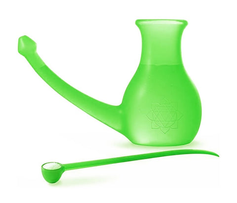 Yoga Mad Neti Pot Nosebuddy & Μεζούρα απο Οργανικό πλαστικό-πράσινο. Χωρητικότητα 500 ml. Ύψος 15 εκ. - mykarma.gr