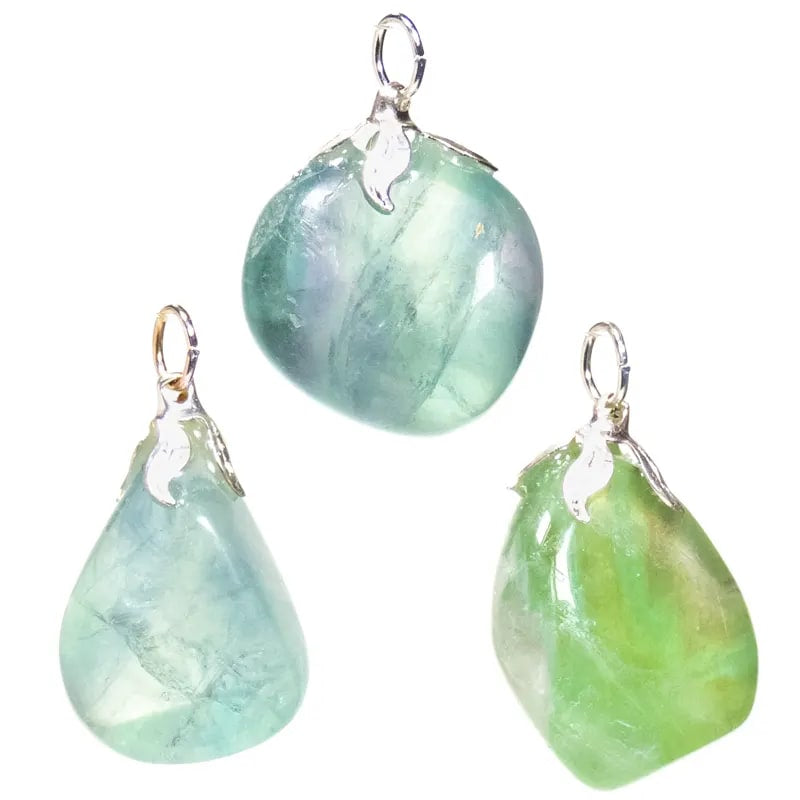 Κρεμαστό Μενταγιόν Πράσινος Φθορίτης(Green Fluorite).Διαστάσεις: 2 εκ.(Η συσκευασία περιέχει 1 τεμάχιο) - mykarma.gr