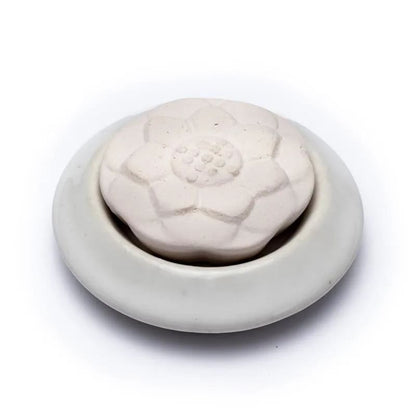Αρωματική πέτρα/Aroma Stone Diffuser «Lotus» για Αιθέριο έλαιο - με λευκή βάση. Διαστάσεις 7,5 cm. - mykarma.gr