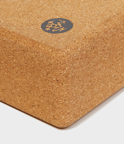 Yoga Manduka Lean Cork Yoga Block 22cmx11cmx7cm Βάρος:500gr - mykarma.gr