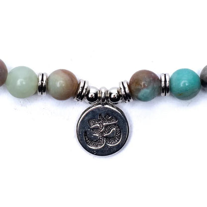 Mala με Αμαζονίτη(Amazonite) 108 χάντρες- ελαστικό - με Ohm. Διαστάσεις: 0,8 cm + Τσάντα - mykarma.gr