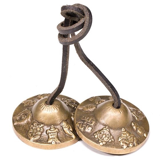 Cymbals-Κύμβαλα- με 8 ευνοϊκά τυχερά Σύμβολα. Διαστάσεις 5,5 cm Βάρος 150 g - mykarma.gr