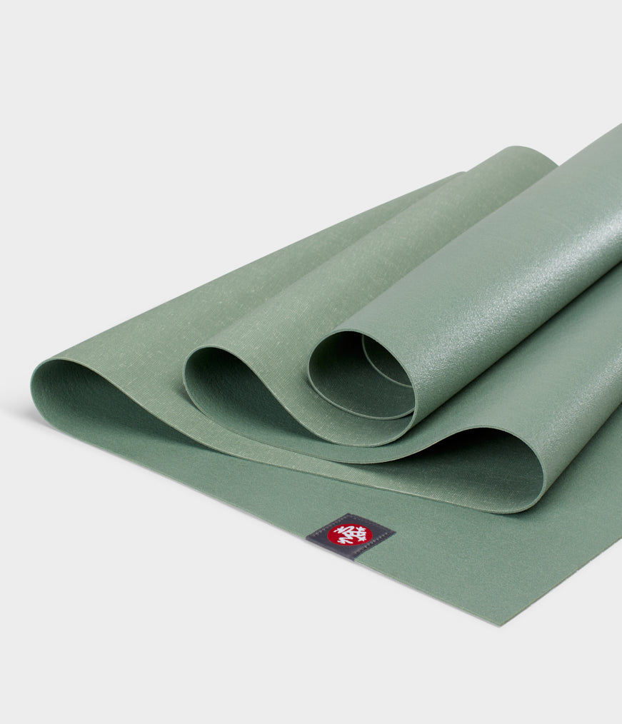Νέο Στρώμα Manduka Travel eKO® superlite yoga mat - Leaf Green    1,5mm  180cm x 60cm  1kg - mykarma.gr