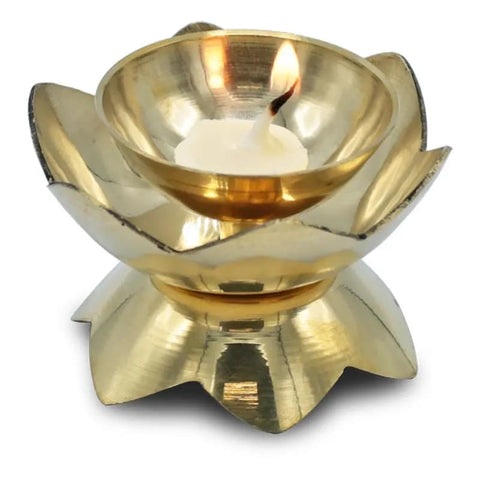 Lotus Oriental βάση Diya για κεριά Ghee(Diwali). Υλικό:ορείχαλκος.Μέγεθος: 4,5 εκ. - mykarma.gr