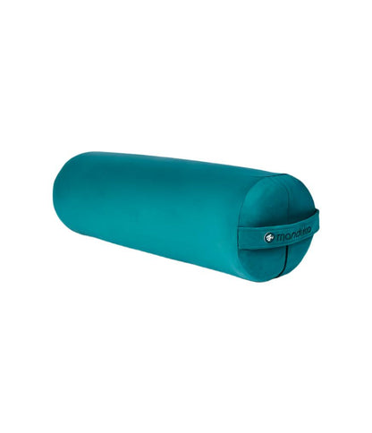Manduka  enlight™ round Bolster - Deep Sea. Διαστάσεις: 69 x 23 cm Βάρος: 1 kg - mykarma.gr
