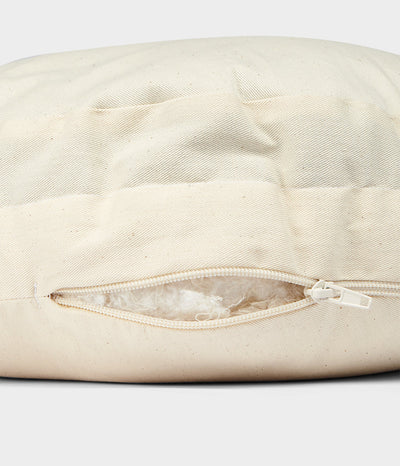 Μαξιλάρι Διαλογισμού Manduka Meditation Cushion με υποστήριξη διπλής όψης - Thunder .Διαστάσεις: 38cm x 12,7cm.Βάρος: 1,9 kg - mykarma.gr
