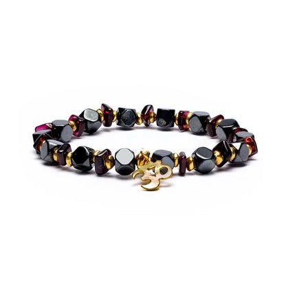 Ελαστικό βραχιόλι από Αιματίτη & Γρανάτη (Hematite/Garnet)με Ohm.Διαστάσεις χάντρας 0,5 εκ.Μήκος : 16 εκ - mykarma.gr
