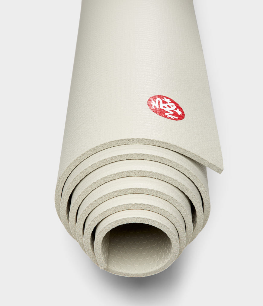 Στρώμα  Yoga Mat Manduka pro® yoga mat - Sand   6mm Διαστάσεις 180cm x 66cm  3,4 kg - mykarma.gr
