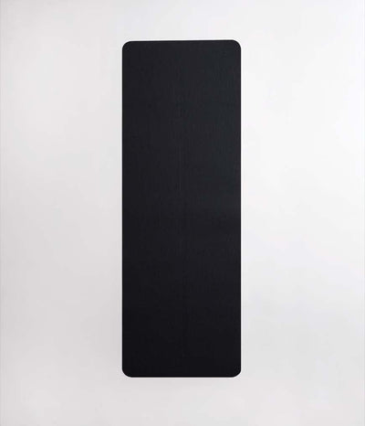 Στρωμα με γραμμή - Manduka WelcOMe Begin Yoga Mat - Steel Grey. Βάρος: 1,1 kg Διαστάσεις: 172 x 61 x 5mm - mykarma.gr