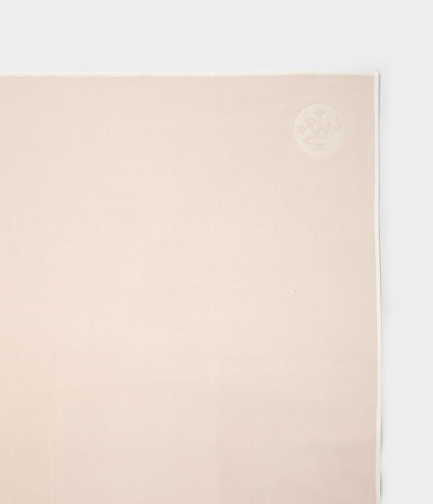 Manduka πετσέτα Στρώματος eQua® Yoga Towel - Morganite .  183 x 67 cm - mykarma.gr
