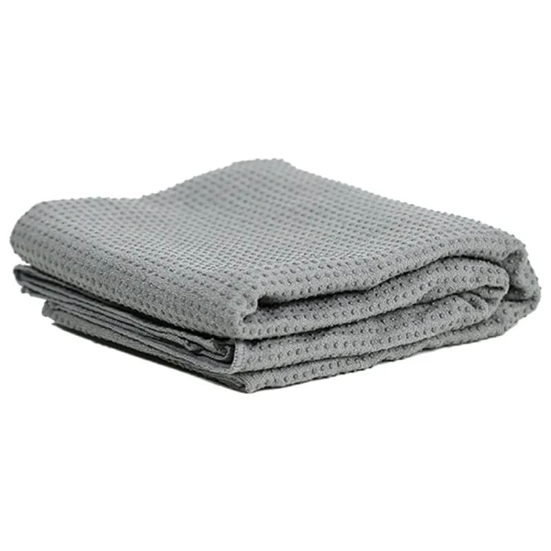 Yoga Towel-Πετσέτα -αντιολισθητική-επικάλυψη PVC - γκρι + θήκη. Βάρος: 500 g. Διαστάσεις: 183 × 65 εκ. - mykarma.gr