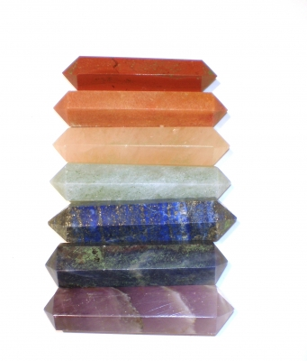 Σετ από 7 Chakra πέτρες για μασάζ  - σε βελούδινη  θήκη.Διαστασεις 3cm - mykarma.gr