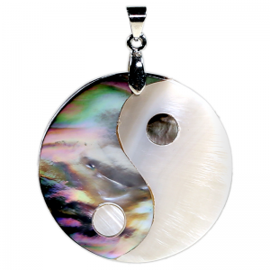 Όμορφο μενταγιόν με σύμβολο Yin Yang Mother of Pearl.Διαστασεις 3,5cm - mykarma.gr