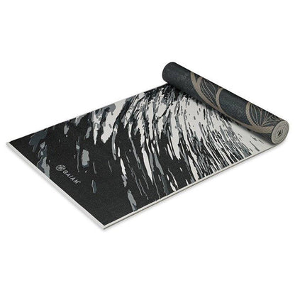 Gaiam Premium Reversible Στρωμα Yoga Spiral Motion- 2 Διαφορέτικα σχέδια στο ίδιο στρώμα(2 όψεις) Διαστάσεις: Μήκος: 173 εκ Πλάτος: 61 εκ Πάχος: 6 mm - mykarma.gr