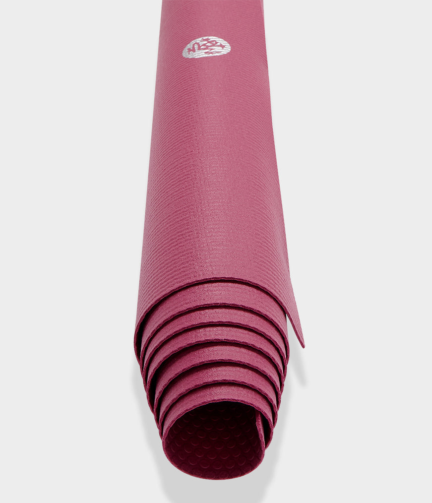 Manduka Yoga Mat PRO™ KIDS Long - Στρωμα Yoga για Παιδιά - majesty.Διαστάσεις: 152 x 61 cm x 2,5 mm. Βάρος:1,1 kg - mykarma.gr