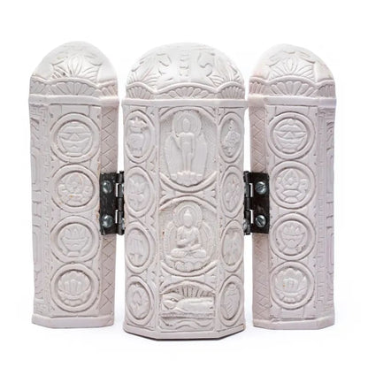 Buddha Shakyamuni σε τρίπτυχο. Μέγεθος:12 x 12 cm.Υλικό:Πολυρεσσίνη. - mykarma.gr