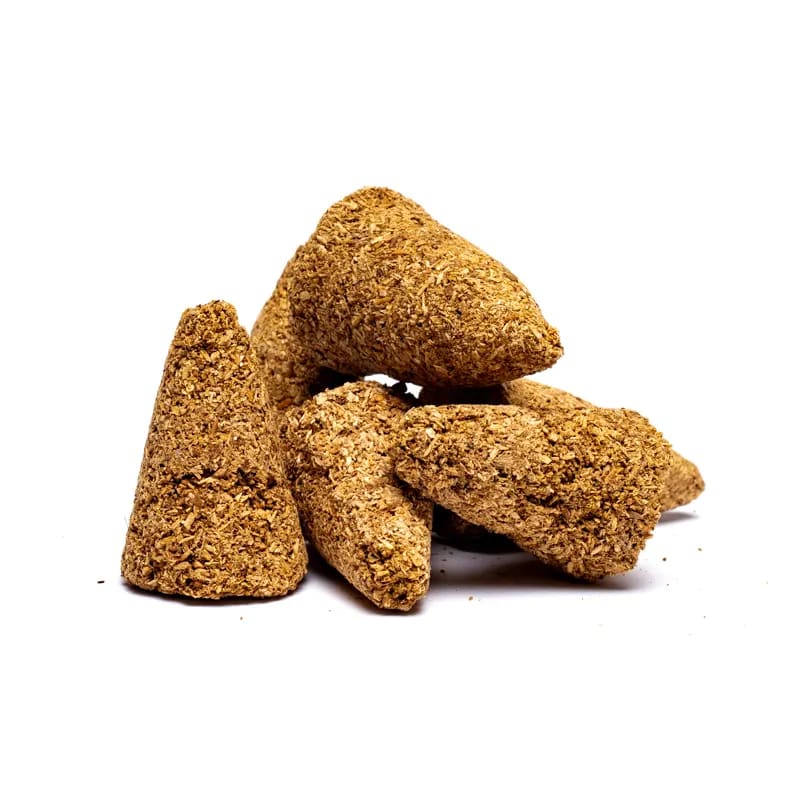 Χειροποίητοι Κώνοι θυμιάματος Sawdust Cones -Palo Santo.Βάρος: 70 g.Περιεχει 20 κώνους. - mykarma.gr