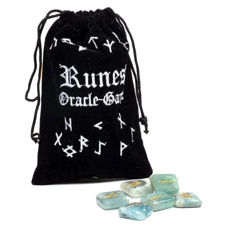 Runes Oracle Game-Σετ από 25 Ρουνάκια από Ακουαμαρίνα για Μαντεία σε βελούδινη τσάντα-δεν περιέχει επεξηγηματικό φυλλάδιο. - mykarma.gr