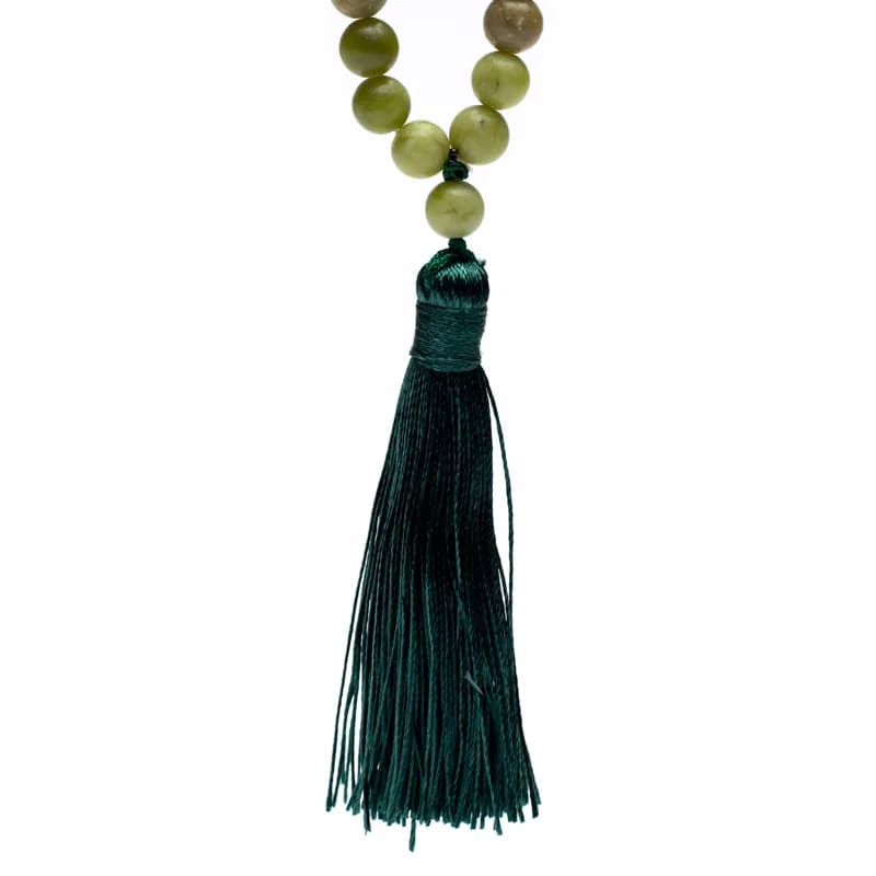 Mala από Πράσινο Νεφρίτη (Green Jade) & φούντα  -  108 χάντρες 0,8 cm + τσάντα.Μήκος: 100 cm  Βάρος: 105 g - mykarma.gr