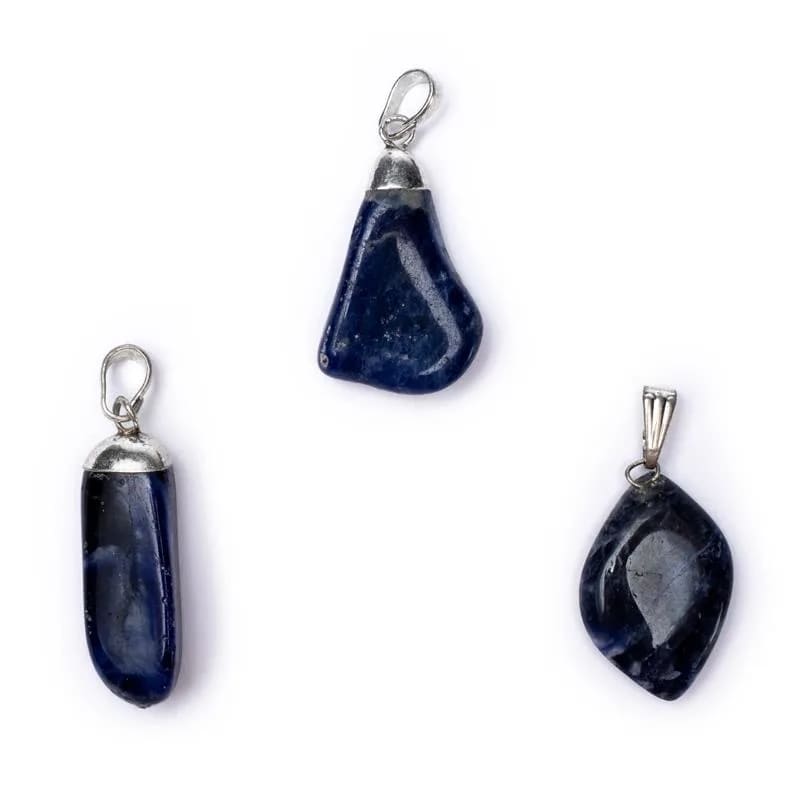 Κρεμαστό Μενταγιόν από Σοδαλίτη (Sodalite).Διαστάσεις: 1,5 εκ.(Η συσκευασία περιέχει 1 τεμάχιο) - mykarma.gr