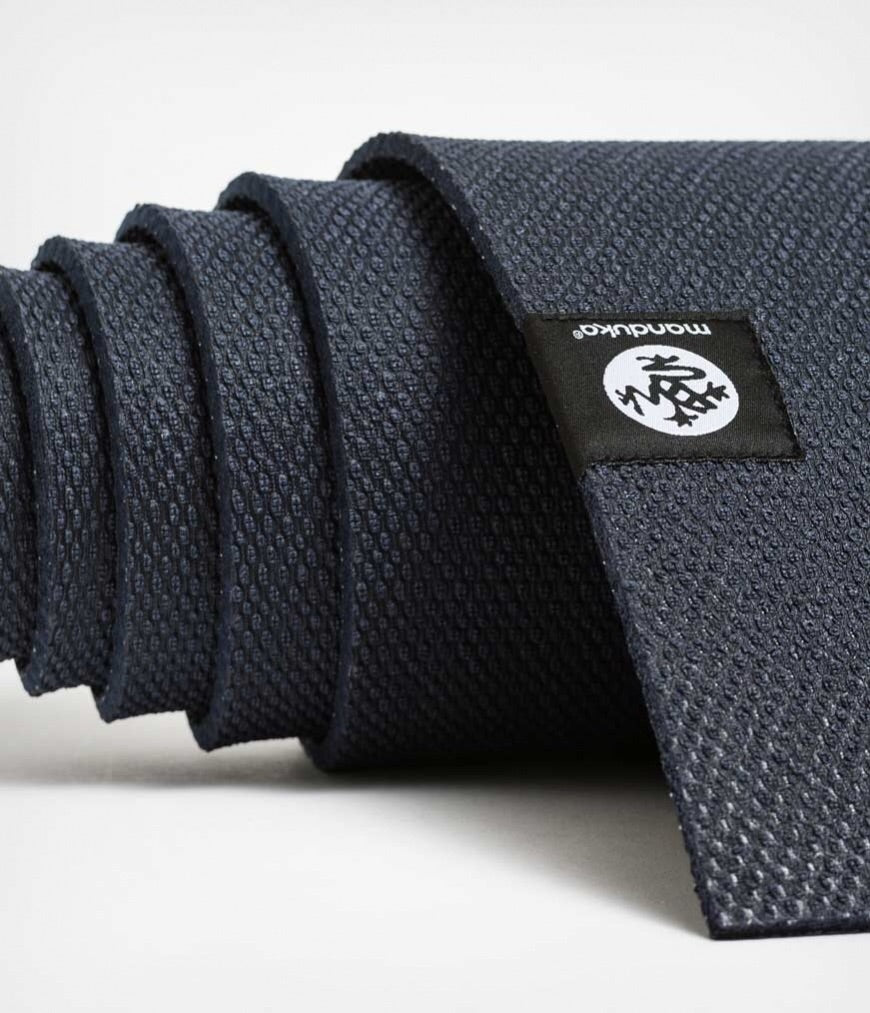 Στρώμα Manduka X Yoga Mat - Midnight  180cm x 61cm-5mm  1,8kg - mykarma.gr