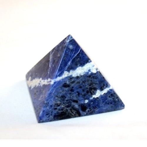 Πυραμίδα Σοδαλίτης(Sodalite).Διαστάσεις 2,5 x 2,5 cm - mykarma.gr