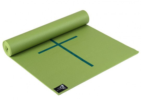 Yogistar- Yoga mat 'Plus -alignment'/Kiwi - Αντιολισθητικό στρώμα με ευθυγραμμίσεις για Yoga & Pilates.Διαστάσεις :195 cm x 61 cm x 5 mm.Βάρος 1,2 kg - mykarma.gr