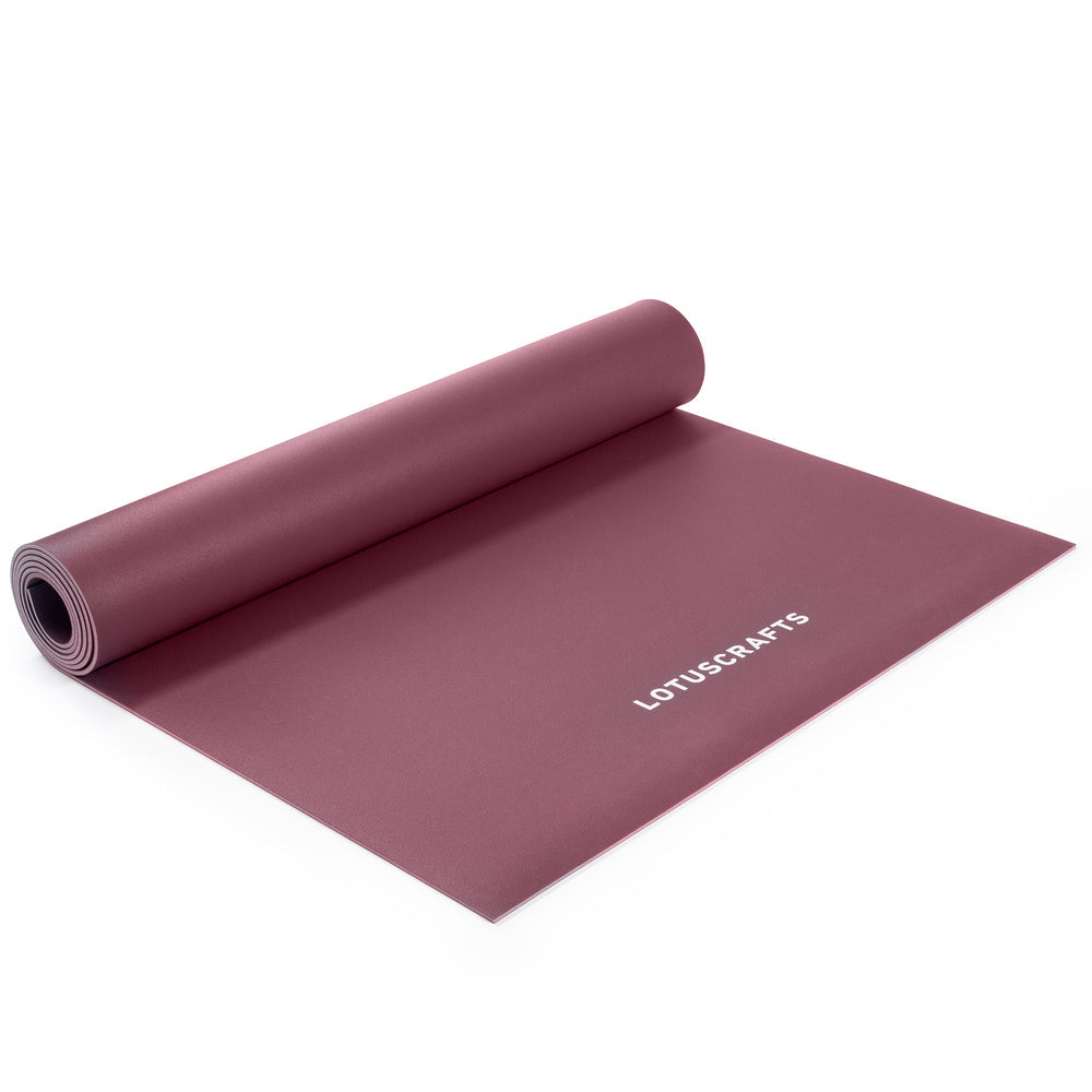 Lotuscrafts Yoga Mat ARISE | Αντιολισθητικό στρώμα Yoga από φυσικό καουτσούκ & 15% ανακυκλώσιμο λατέξ - Wild Ginger. Βάρος 2kg Διαστάσεις 185cm x 65cm Πάχος 0,4cm - mykarma.gr