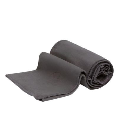 Manduka - Πετσέτα -eQua® Hand Yoga Towel - Thunder . Βάρος 90γρ.  41cm x 67cm - mykarma.gr
