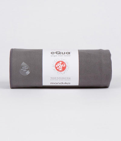 Manduka πετσέτα Στρώματος eQua® Yoga Towel -Thunder   183 x 67 cm  400 g - mykarma.gr