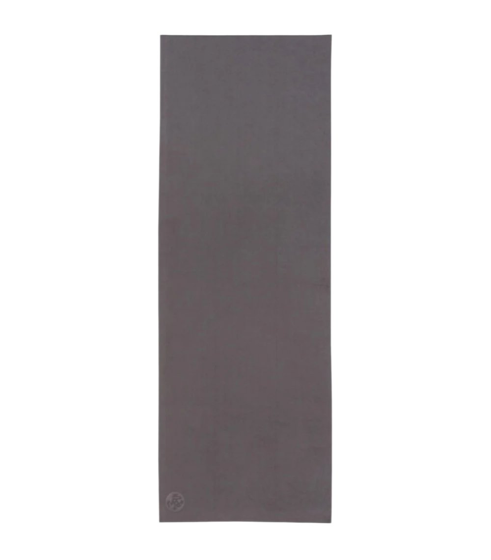 Manduka πετσέτα Στρώματος eQua® Yoga Towel -Thunder   183 x 67 cm  400 g - mykarma.gr