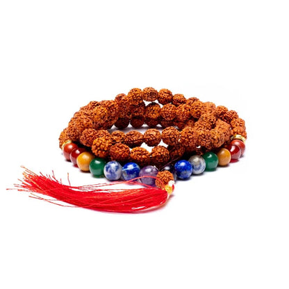 Mala Rudraksha 108 χάντρες & των 7 Chakra ημιπολύτιμοι λίθοι με κόκκινη φούντα. Διαστάσεις: 0,8 εκ - mykarma.gr