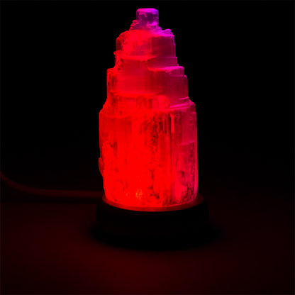 Λάμπα απο Σεληνίτη (Selenite)-λευκή ακατέργαστη επιφάνεια - USB LED φωτίζει σε διάφορα μεταβαλλόμενα χρώματα. Διαστάσεις: 10 εκ.Βάρος:300 γρ - mykarma.gr