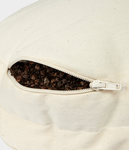Μαξιλάρι Διαλογισμού Manduka Meditation Cushion με υποστήριξη διπλής όψης - Deep Sea .Διαστάσεις: 38cm x 12,7cm.Βάρος: 1,9 kg - mykarma.gr